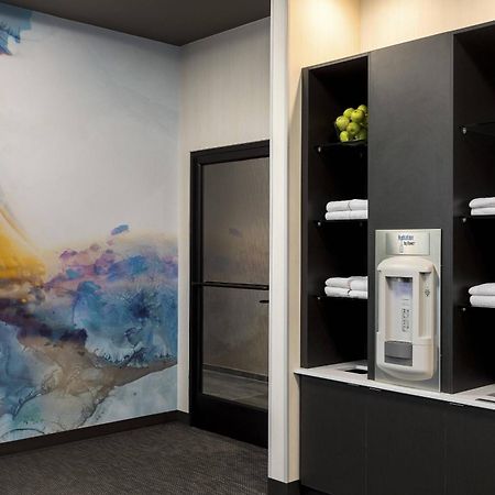Готель Courtyard By Marriott Seattle Northgate Екстер'єр фото