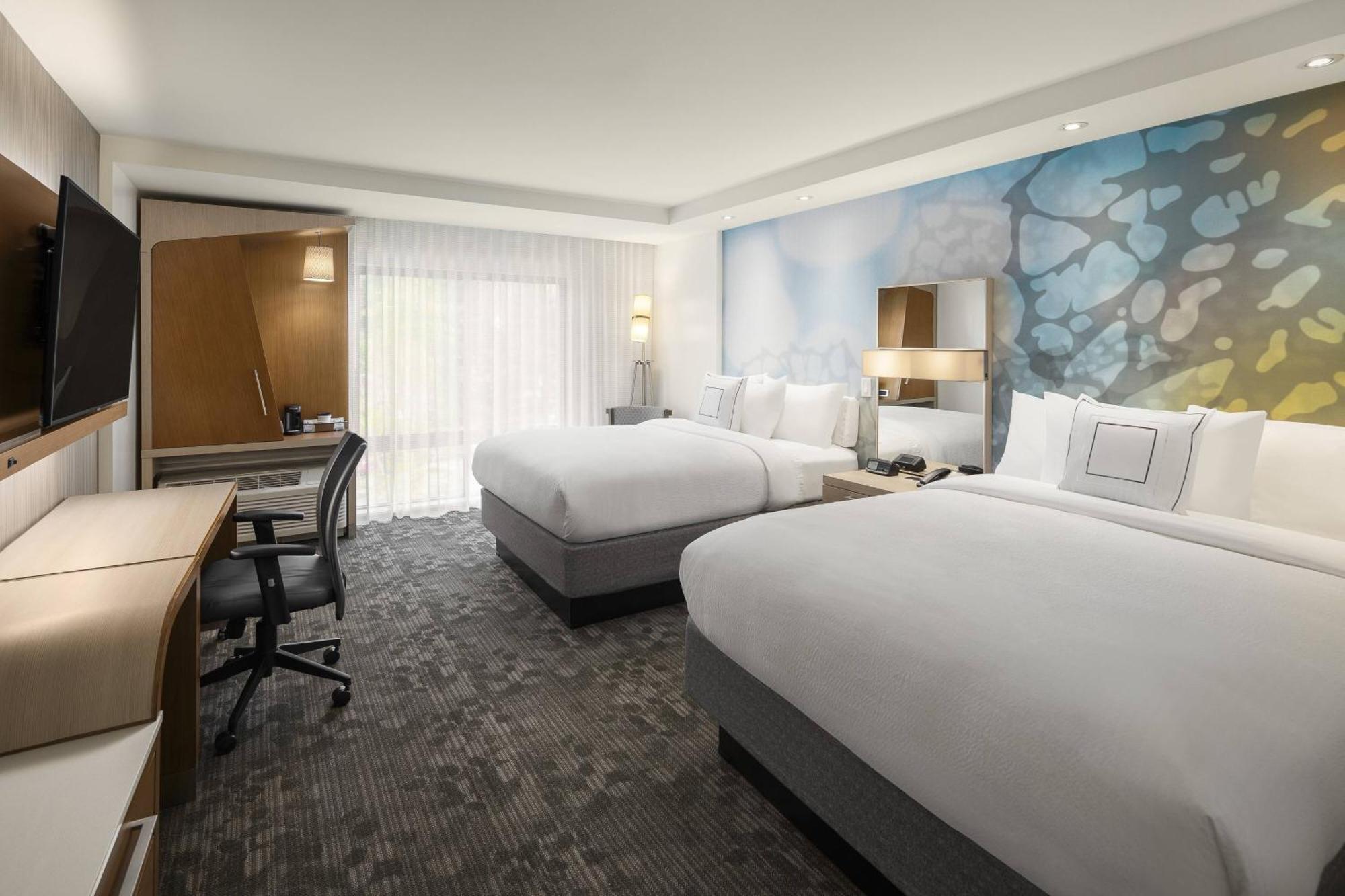 Готель Courtyard By Marriott Seattle Northgate Екстер'єр фото