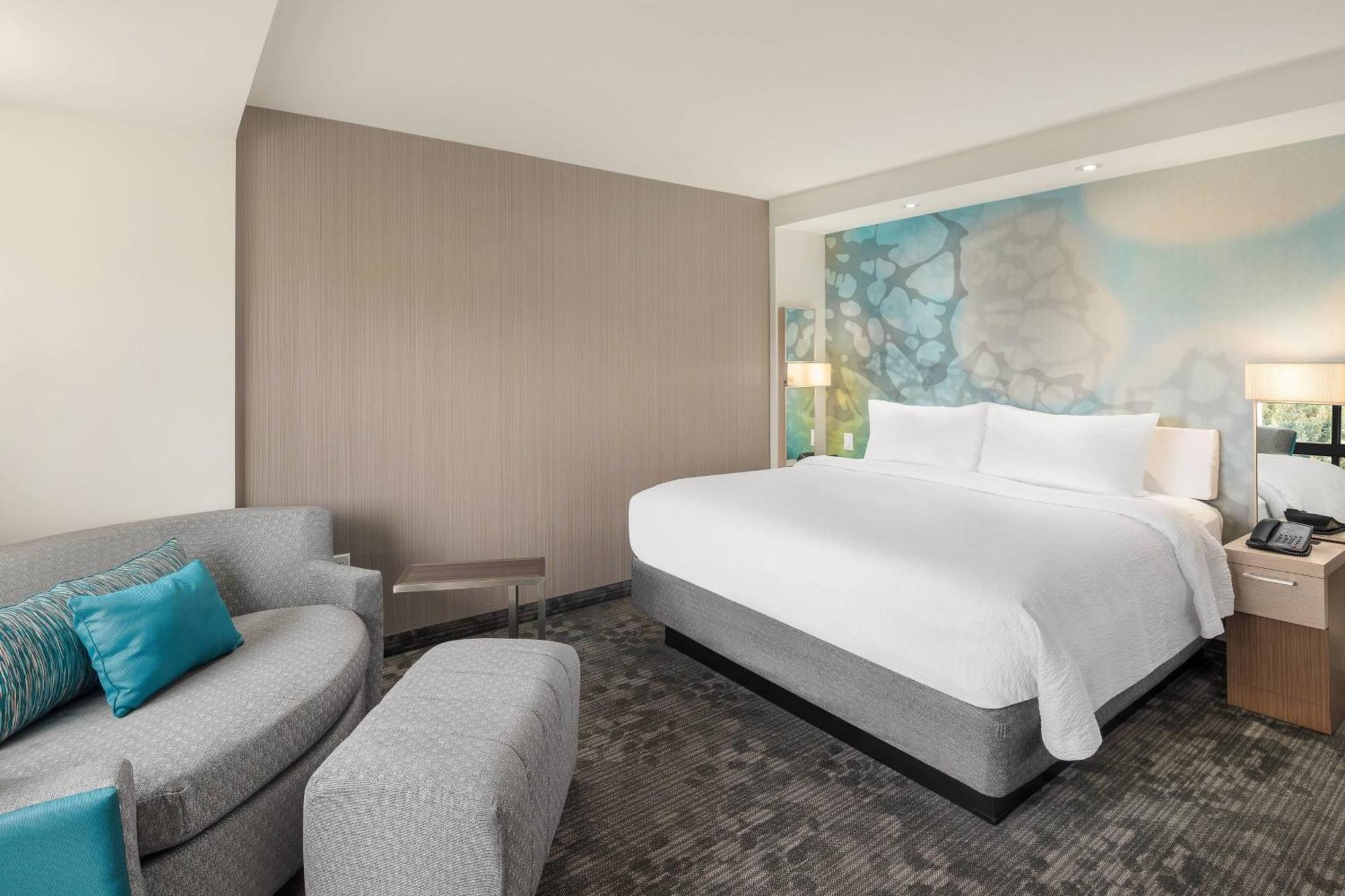Готель Courtyard By Marriott Seattle Northgate Екстер'єр фото