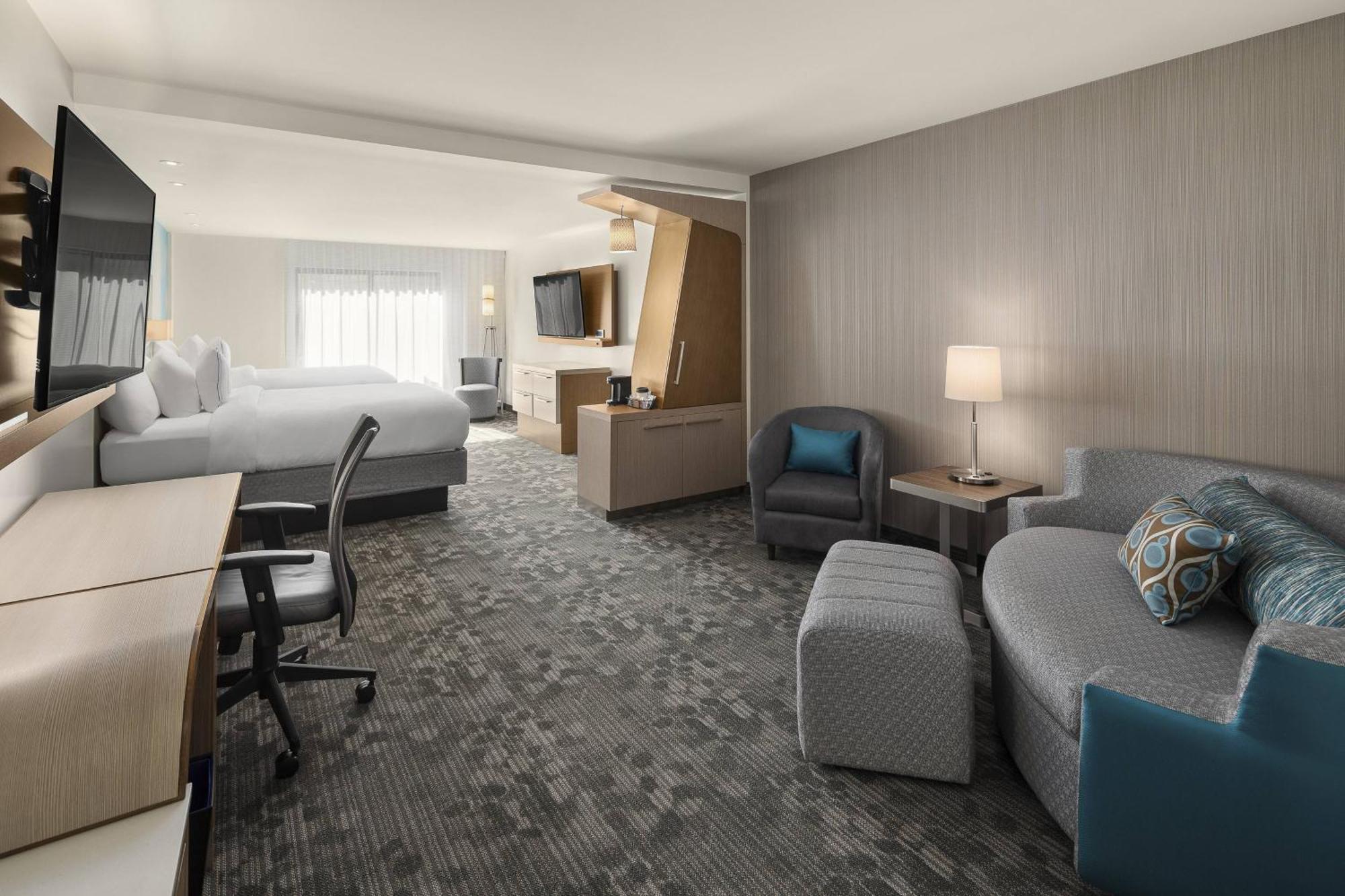 Готель Courtyard By Marriott Seattle Northgate Екстер'єр фото